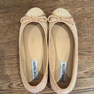 Beautiful summery Steve Madden ballerina shoes!